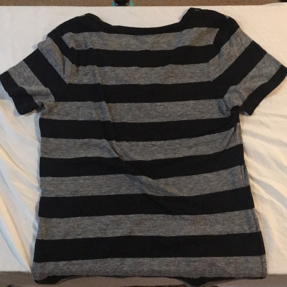 striped V neck - Picture 2 of 2